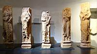 Statues colonnes d'apôtres, Calcaire des Monts d'Or, ancienne chapelle St Pierre et Paul d'Ainay, fin 12e (2) (Lyon, Musee Gadagne)